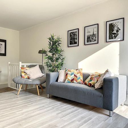 Charmant Appartement Avec Terrasse Parking Ispagnac Exterior foto